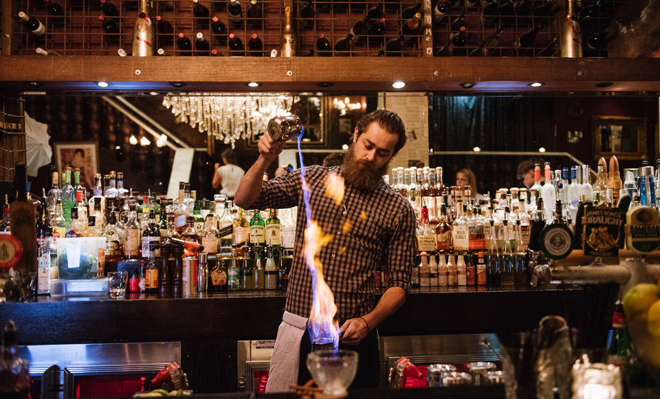 The 6 Must-Visit Bars in Melbourne for a Night Out