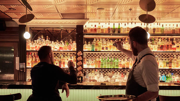 The 6 Must-Visit Bars in Melbourne for a Night Out